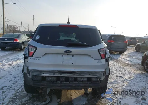2017 Ford Escape Se z USA, uszkodzony, nr VIN 1FMCU0GD5HUD52453